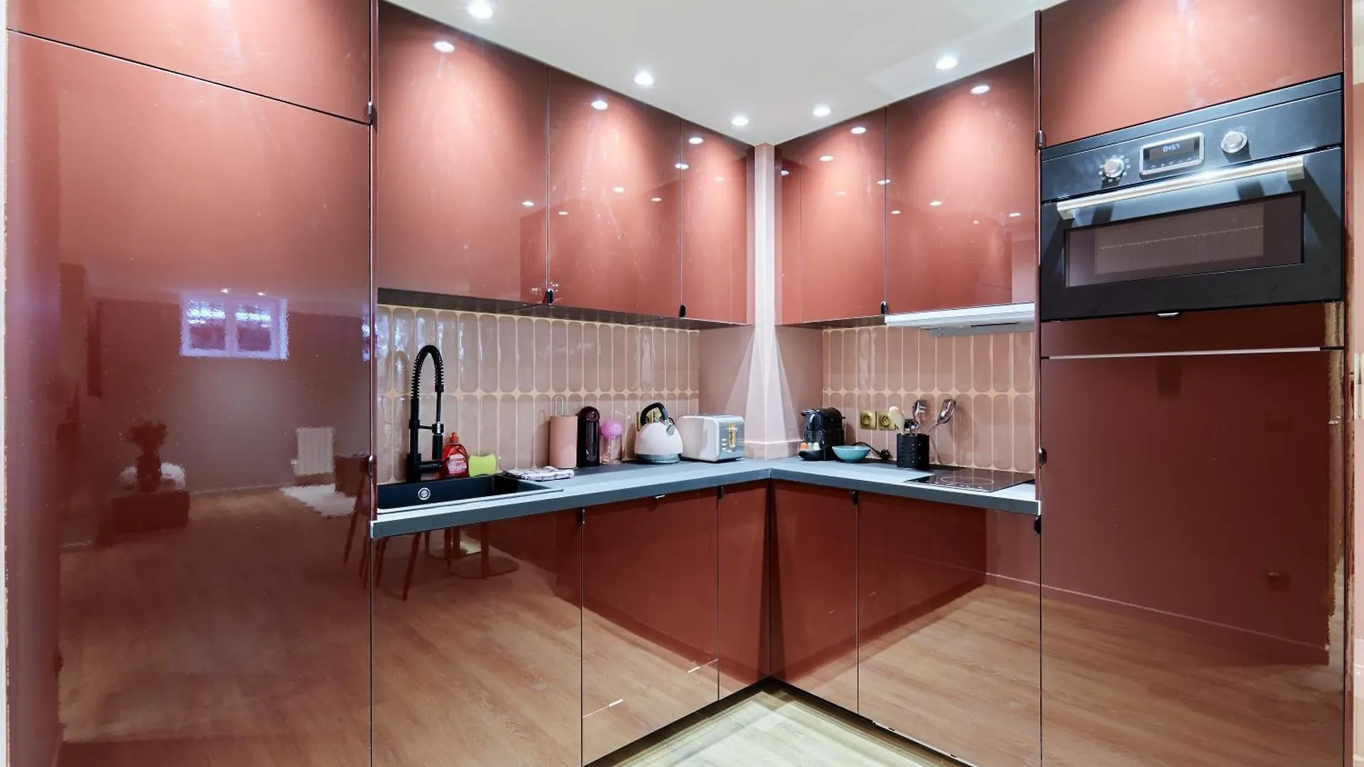 Apartment Center Of Paris Bastille By Studio Prestige