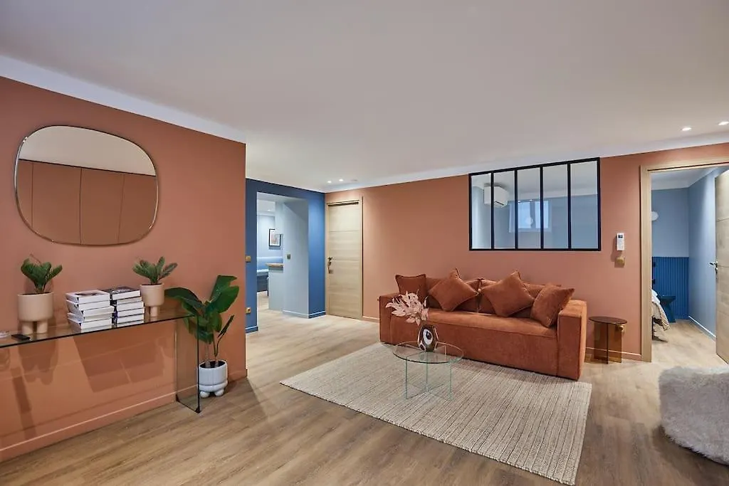 Apartment Center Of Paris Bastille By Studio Prestige